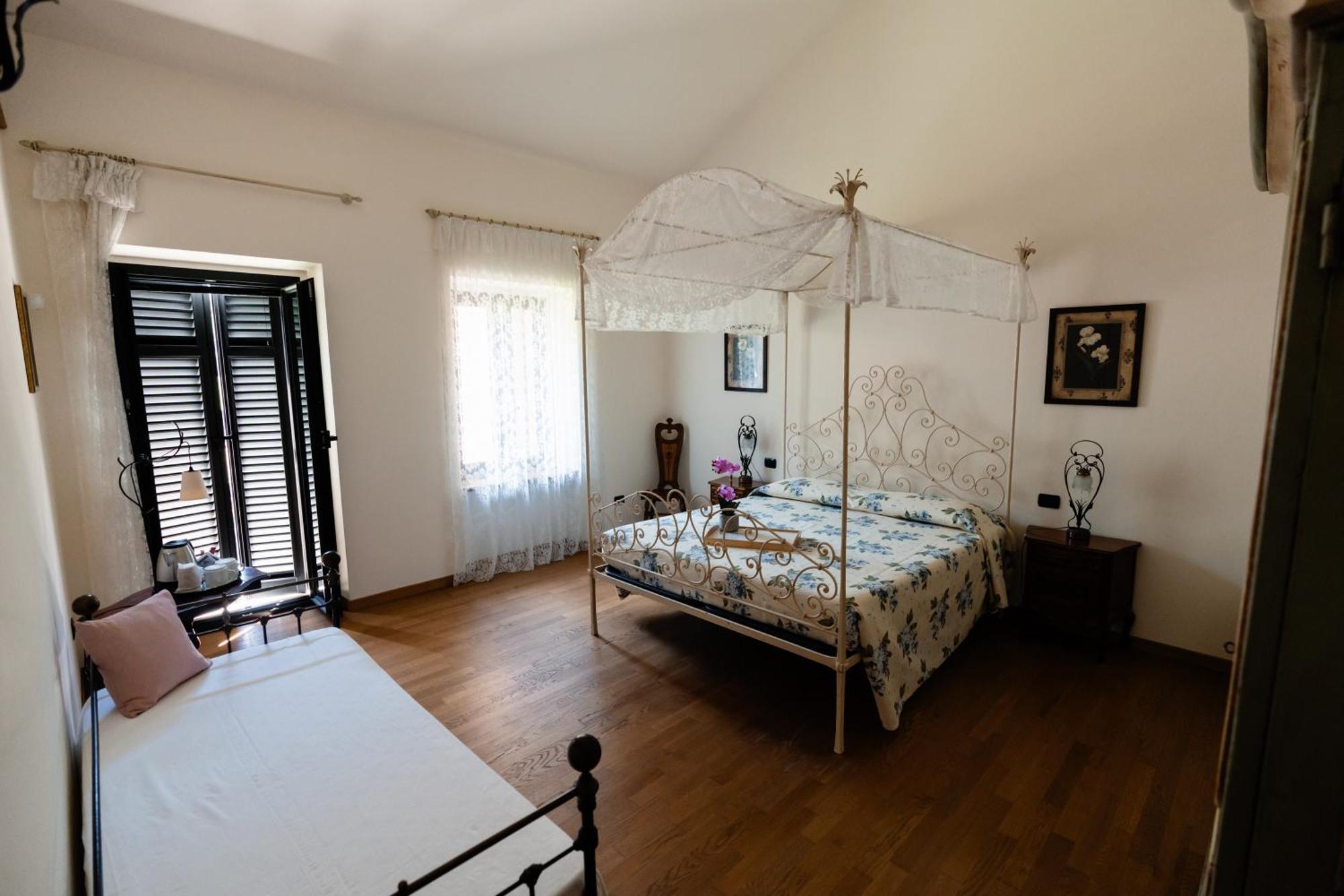 Tenuta Baravalle Calamandrana Esterno foto