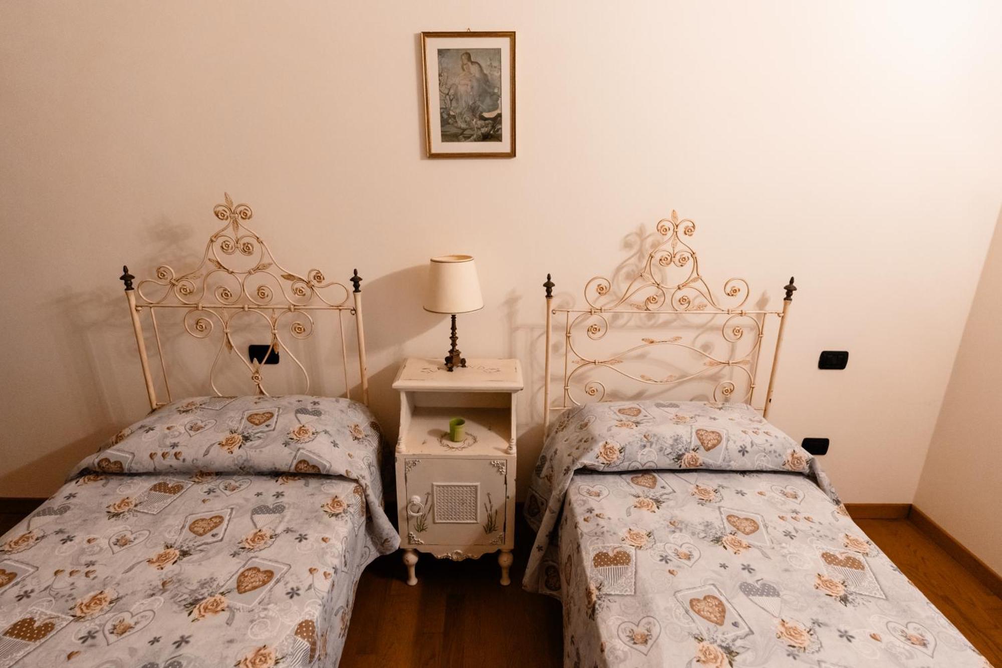 Tenuta Baravalle Calamandrana Esterno foto