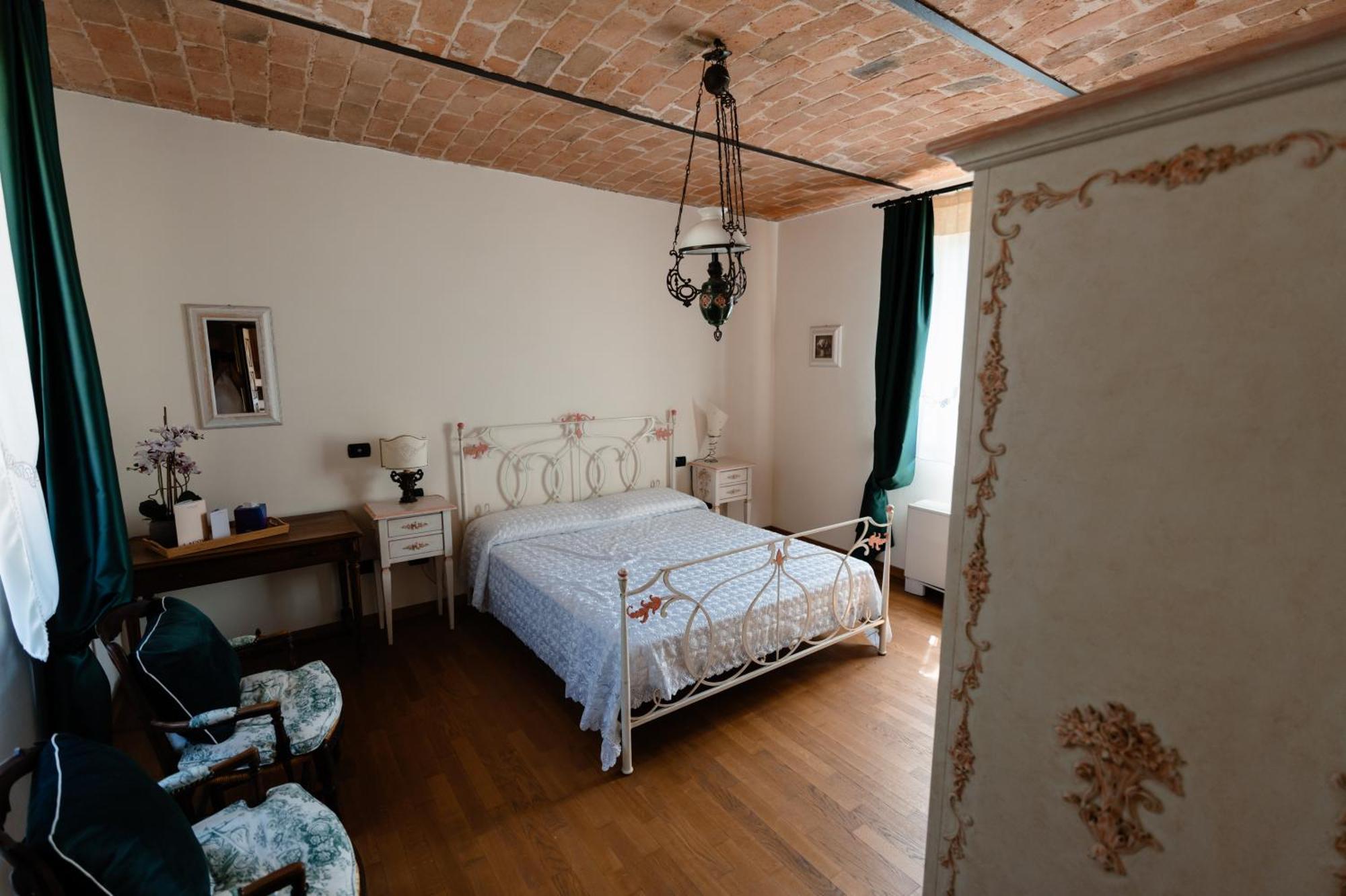 Tenuta Baravalle Calamandrana Esterno foto